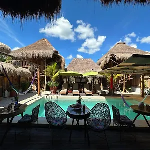 https://eco-boutique-kaax-ek-bungalows.quintano-roohotels.com